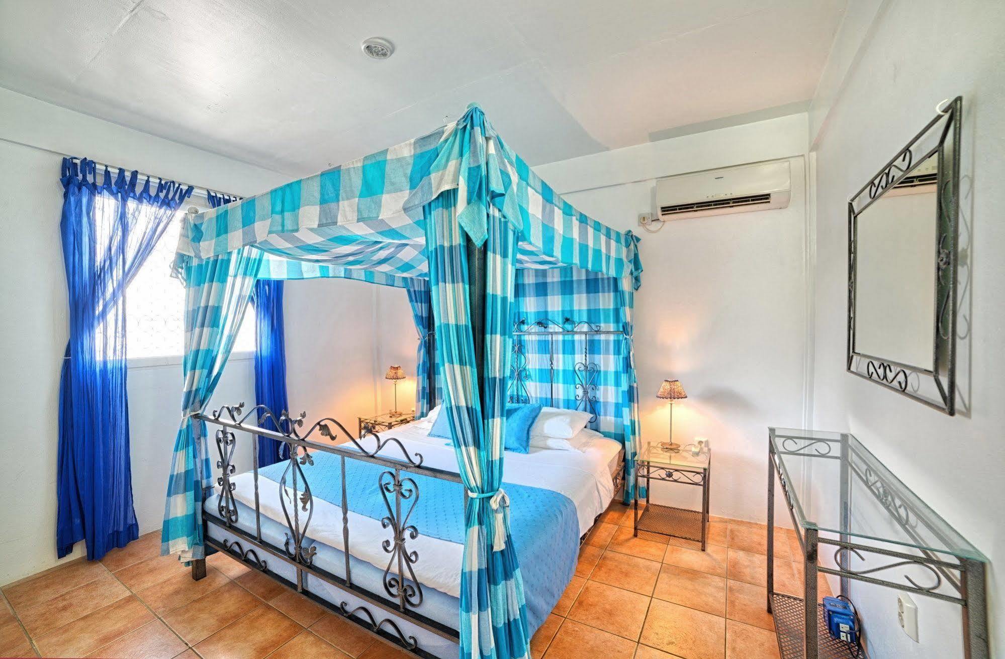 Caribbean Sea View Holiday Apartments Méro Zewnętrze zdjęcie